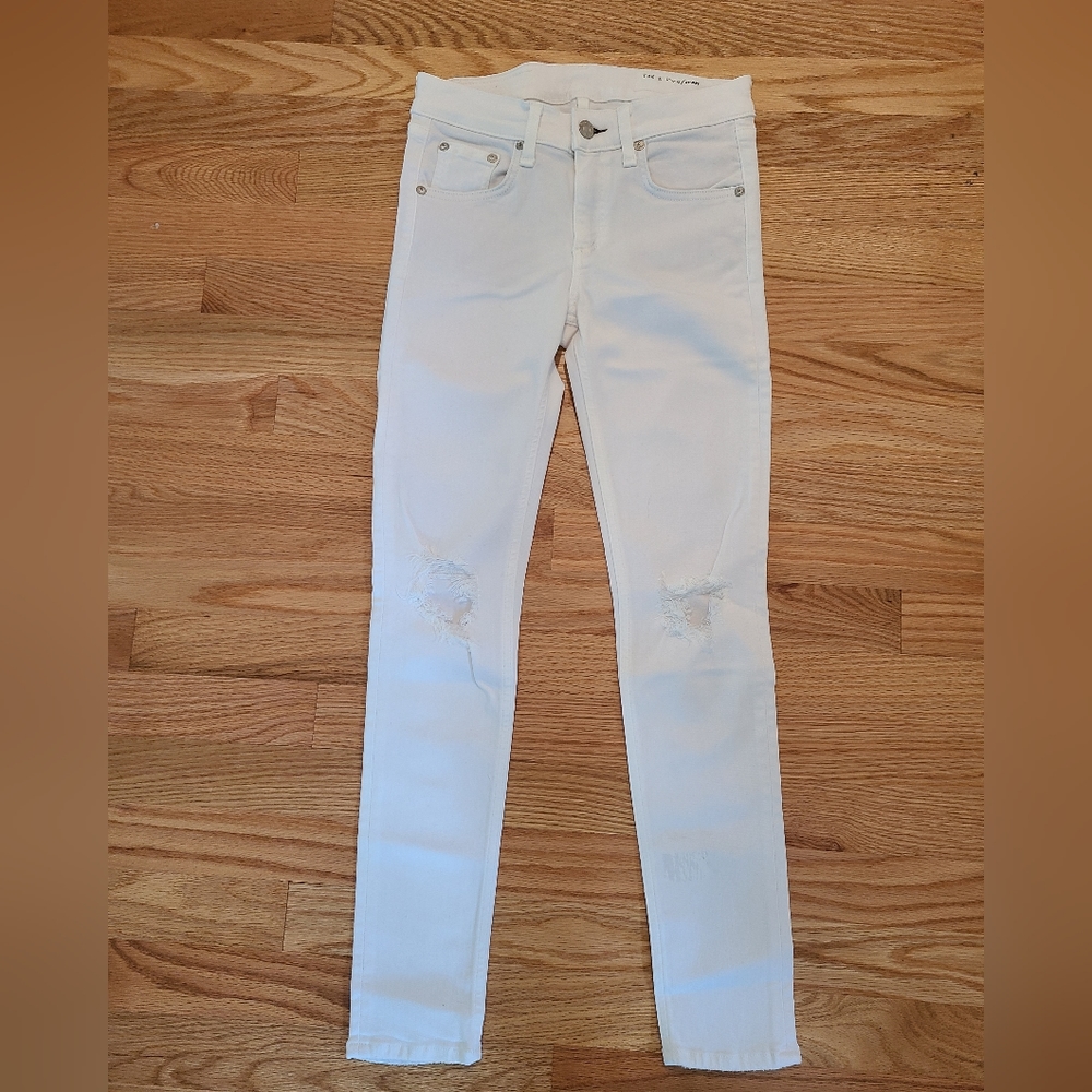 NWOT rag & bone Skinny Distressed Capri Jean in White Sz 25